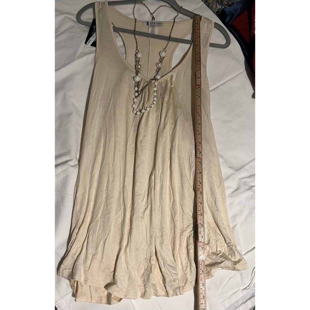 cream-colored tank top racerback
 and scoop neckline the brand Libian size 3xl - Picture 4 of 7